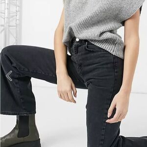 Stradivarius Long Straight Fit in Black